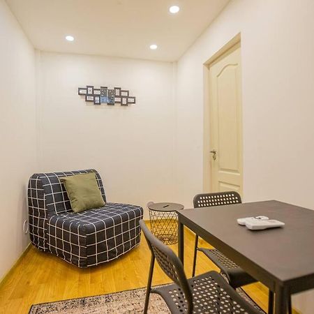 Cute Gallery Flat In Dob Str, Mars Budapest Bagian luar foto